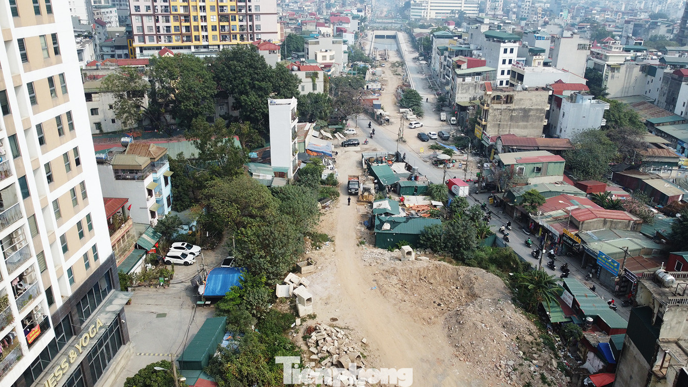 Về dự án khu đô thị mới mở rộng phía Bắc và Tây Bắc Đại Kim - Định Công, Thanh tra TP Hà Nội đã có thông báo về xử lý đơn, thư khiếu nại liên quan đến nhà đầu tư. Thanh tra TP cho biết, ngày 28/11/2018, UBND TP Hà Nội đã có quyết định phê duyệt điều chỉnh tổng thể Quy hoạch chi tiết tỷ lệ 1/500 mở rộng phía Bắc và Tây Bắc Đại Kim - Định Công.