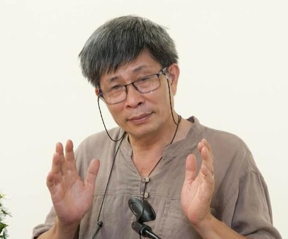 Nhà báo Trần Tuấn.