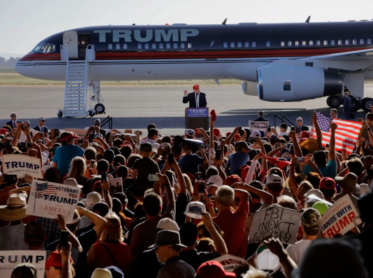 Chiếc máy bay của ông Trump đã trở nên nổi tiếng trong chiến dịch tranh cử năm 2016 của ông Trump (Ảnh: Getty).