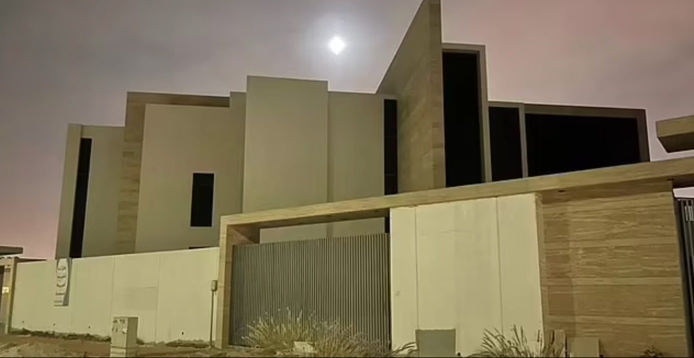 Khu vực này được xây dựng dành cho người phương Tây. Khu vực này được xây dựng dành cho người phương Tây.