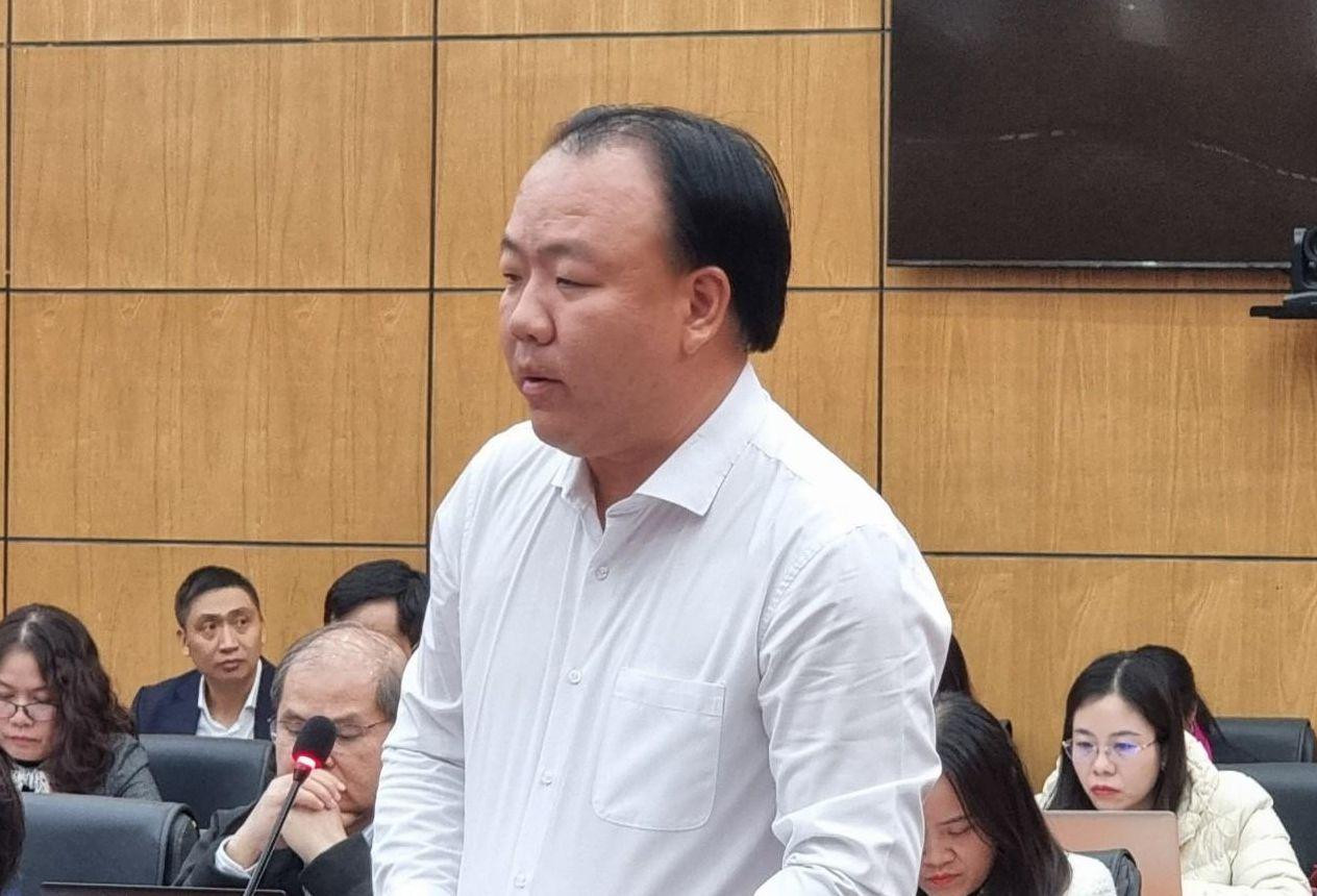 Ông Trần Hữu Linh - Tổng cục trưởng Tổng cục Quản lý thị trường - phát biểu về tình trạng buôn lậu, hàng giả, hàng nhái dịp Tết.