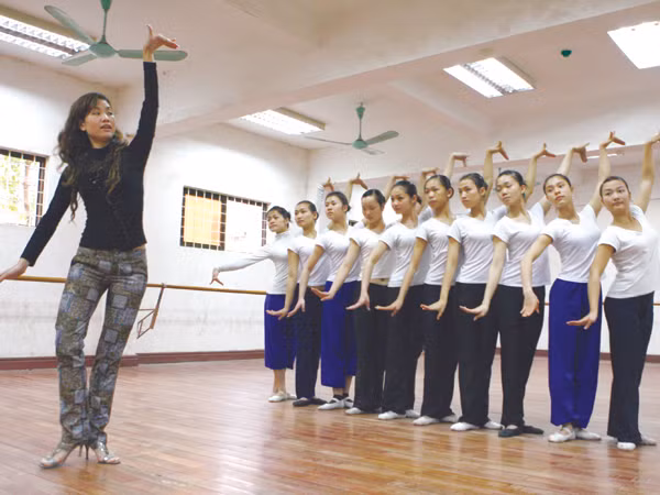 Ai còn mặn duyên với nghề múa? Ảnh: P.V