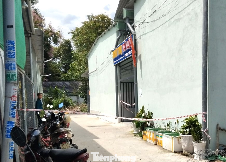 Hiện trường vụ việc đang được cơ quan chức năng phong tỏa Hiện trường vụ việc đang được cơ quan chức năng phong tỏa