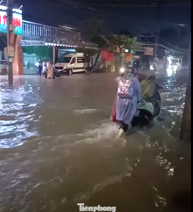 Xe chết máy phải đẩy bộ