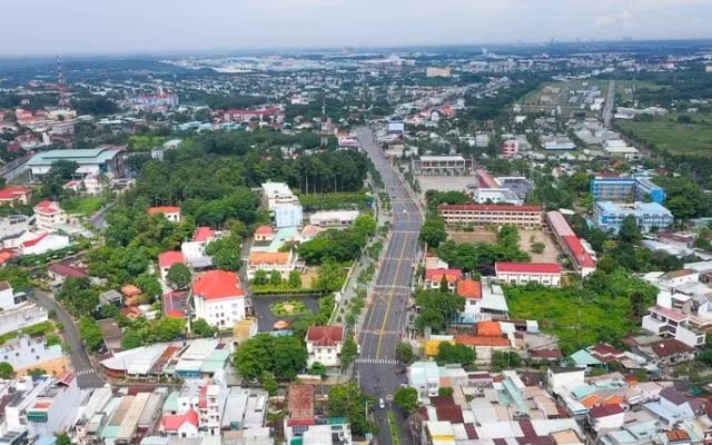 Thị xã Bến Cát nhìn từ trên cao Thị xã Bến Cát nhìn từ trên cao