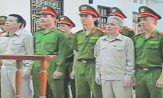 Phiên tòa sơ thẩm