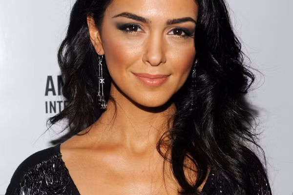 Nazanin Boniadi 