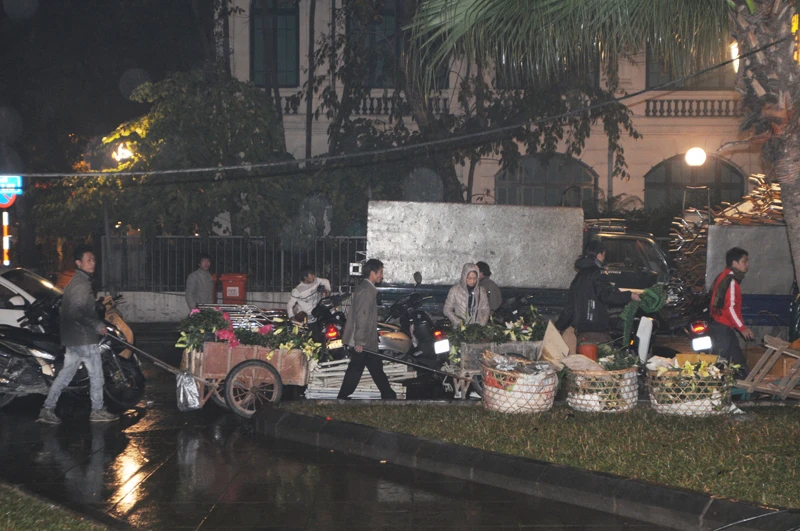 Công tác thu dọn được tiến hành ngay sau đó