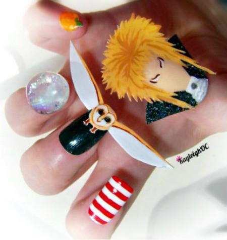 Với kiểu nail này, dường như bạn đang lạc vào một mê cung mà chỉ có chú chim cú mèo nằm ở ngón tay giữa mới biết đường đưa bạn thoát khỏi chốn này 