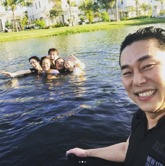 Kim Hee Sun vui 'hết cỡ' trong kỳ nghỉ dưỡng ở Đà Nẵng ảnh 11