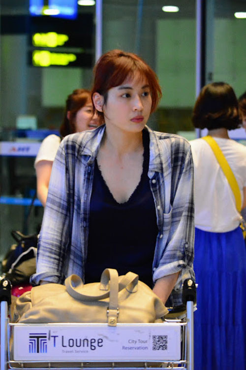 Kim Hee Sun vui 'hết cỡ' trong kỳ nghỉ dưỡng ở Đà Nẵng ảnh 8