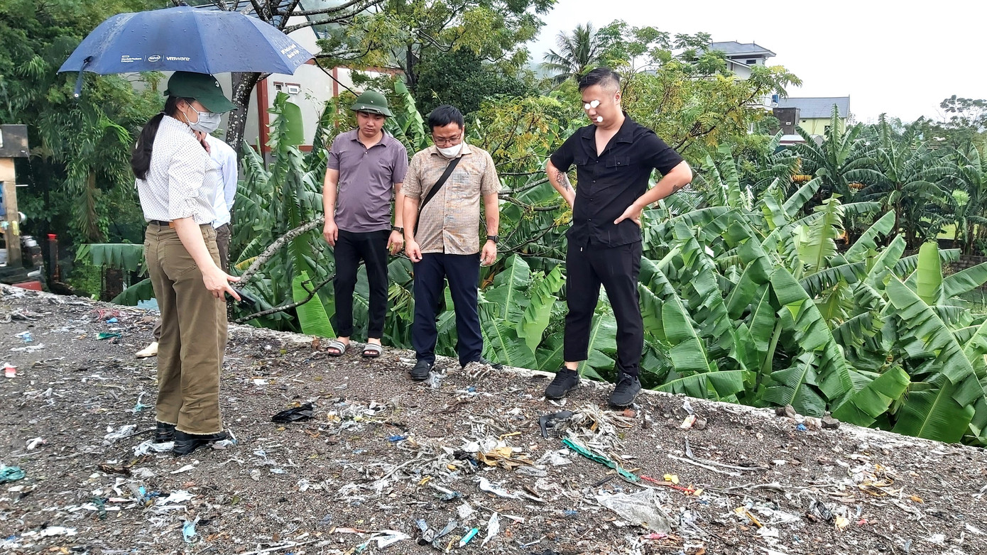 Lực lượng chức năng kiểm tra hiện trường tại xã Tân Trường, thị xã Nghi sơn (Thanh Hoá).