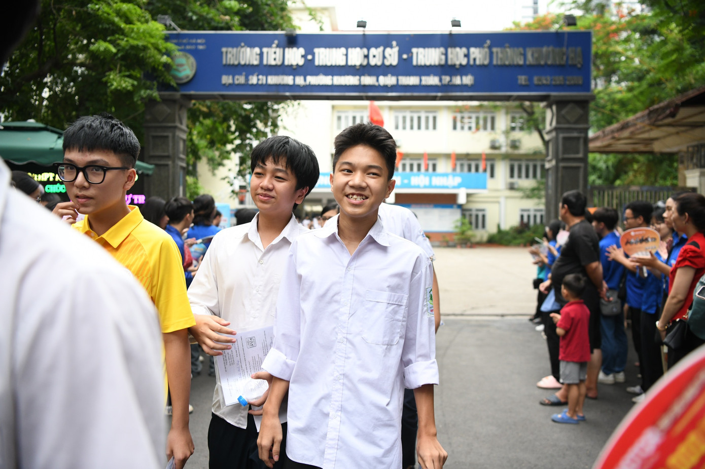 Đề Ngoại ngữ chiều nay được nhiều thí sinh cho là "dễ thở" Đề Ngoại ngữ chiều nay được nhiều thí sinh cho là "dễ thở"