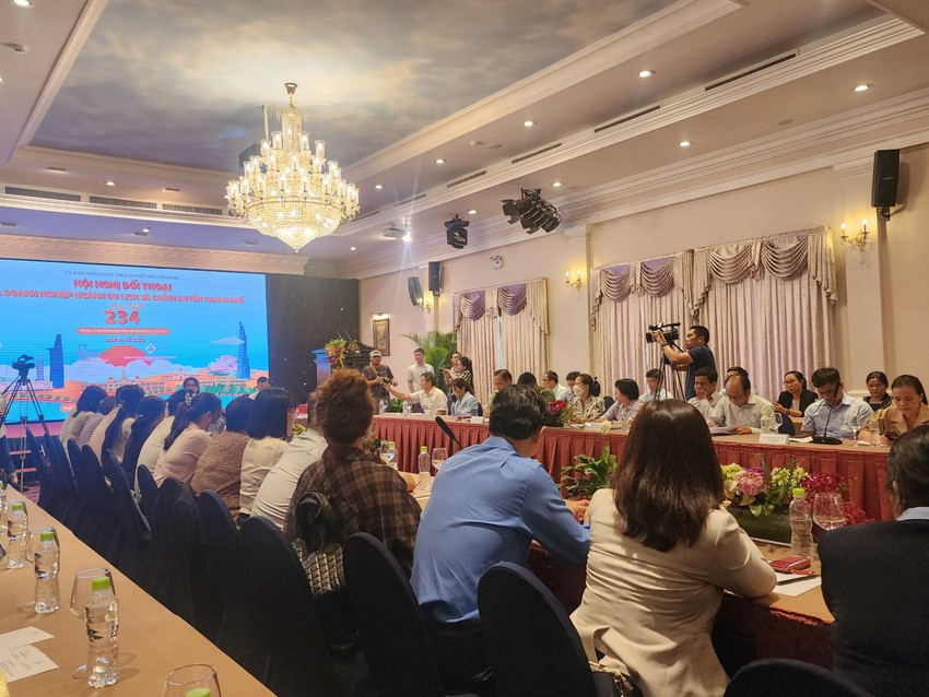 Hội nghị Đối thoại giữa doanh nghiệp ngành du lịch và Chính quyền TP. Hội nghị Đối thoại giữa doanh nghiệp ngành du lịch và Chính quyền TP.