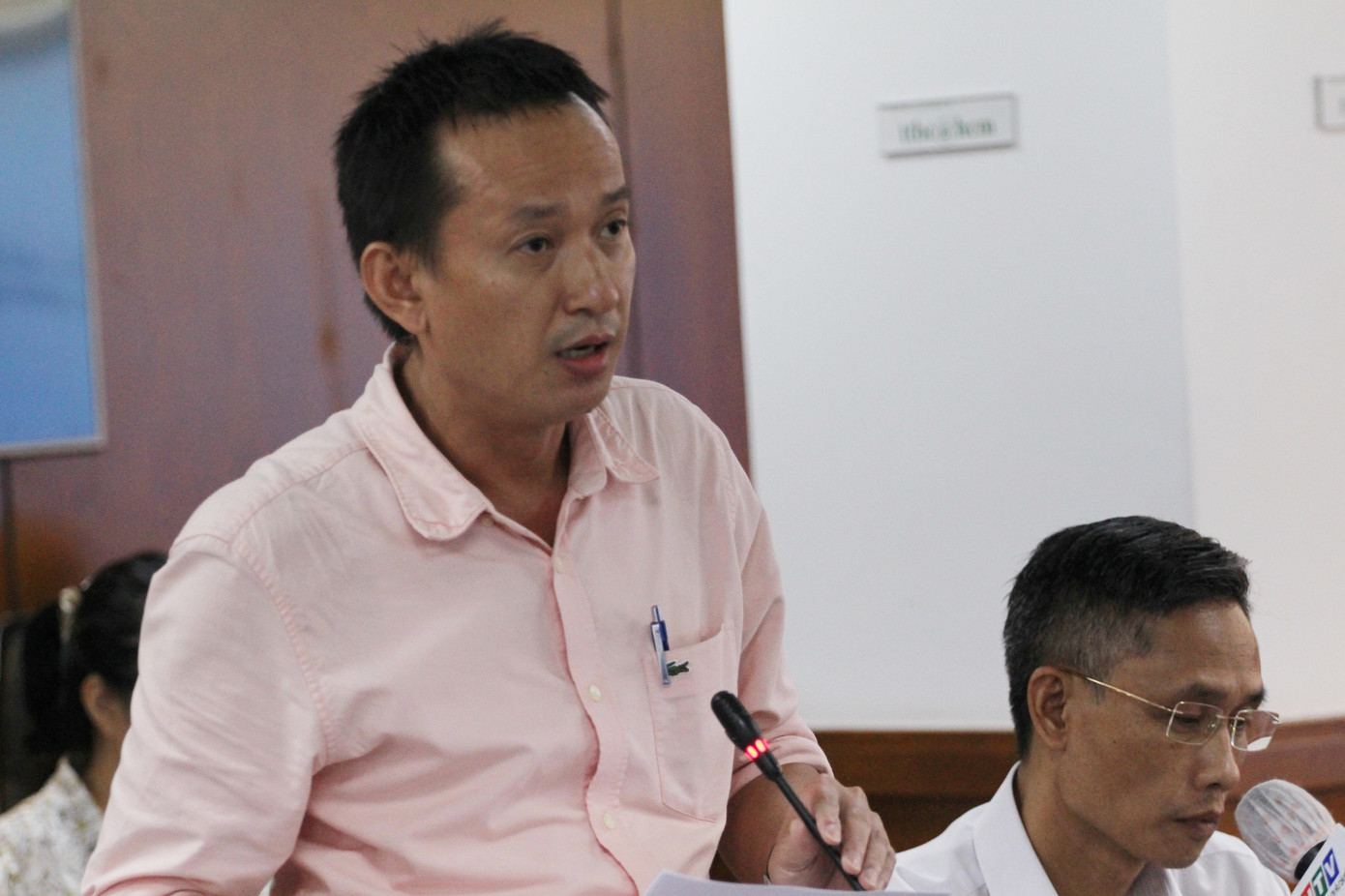 Ông Nguyễn Ngọc Minh Phú, Phó Trưởng phòng Quản lý hạ tầng kỹ thuật, Sở Xây dựng TPHCM thông tin tại họp báo - Ảnh: VGP/Vũ Phong Ông Nguyễn Ngọc Minh Phú, Phó Trưởng phòng Quản lý hạ tầng kỹ thuật, Sở Xây dựng TPHCM thông tin tại họp báo - Ảnh: VGP/Vũ Phong