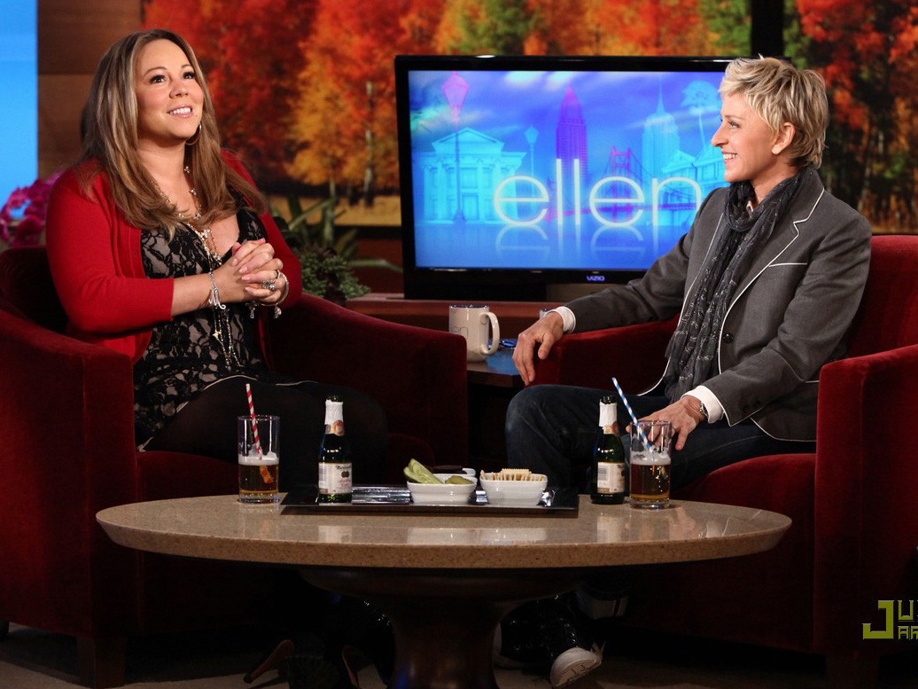 Mariah Carey và nữ MC Ellen DeGeneres là bạn thân của nhau. Mariah từng nhiều lần xuất hiện trong talk show của Ellen