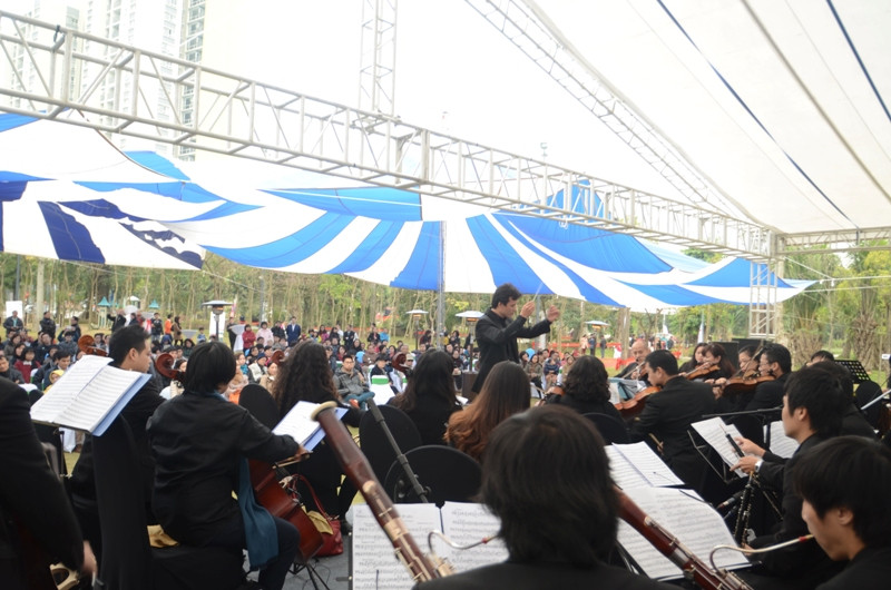 Rất đông khán giả yêu nhạc cổ điểm đã đến với buổi diễn