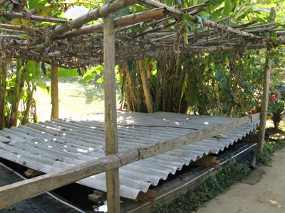 Bể tích nước tại trường PTDTBT Tiểu học Tả Gia Khâu. Ảnh: Lê Văn