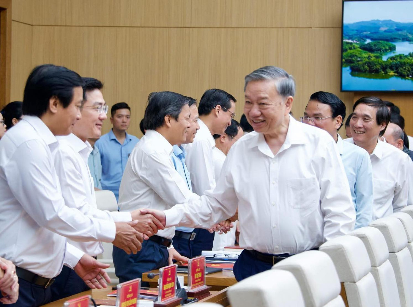 Tổng Bí thư Tô Lâm và Đoàn công tác Trung ương làm việc với Ban Thường vụ Tỉnh ủy Phú Thọ, Vĩnh Phúc, Hòa Bình.