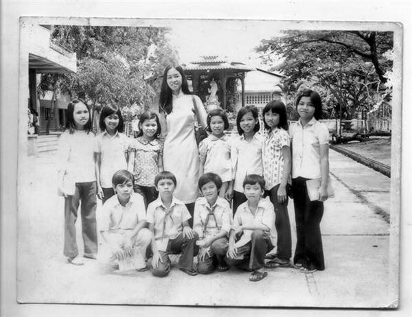 Bất ngờ với ảnh hiếm đen trắng thuở học trò của Đàm Vĩnh Hưng ảnh 2