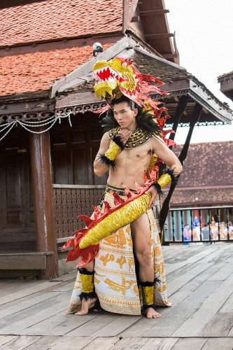 BẢN TIN showbiz 27/11: Tiết lộ bí mật bất ngờ về Hoa hậu Hoàn vũ 2017 ảnh 4