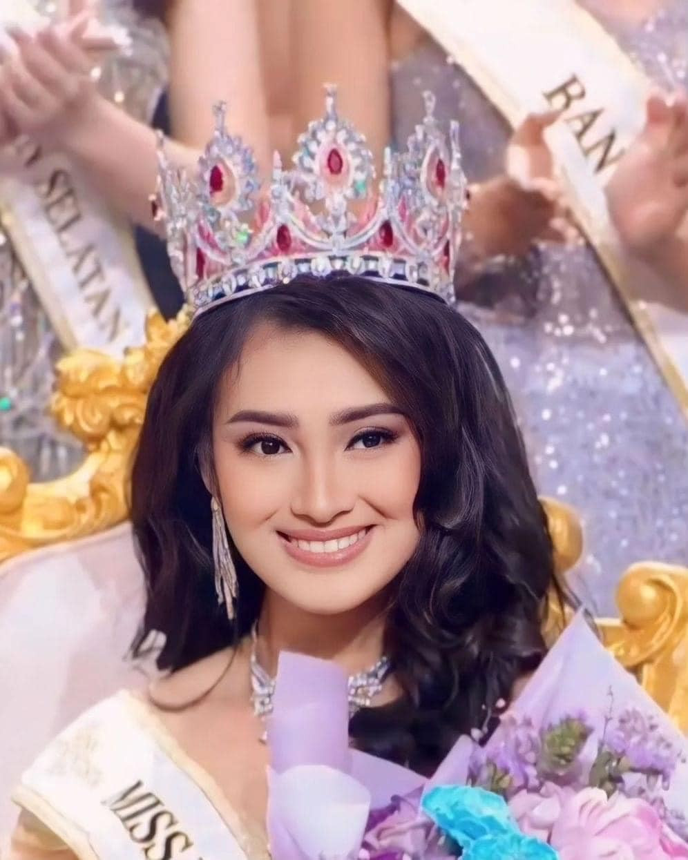 Ngày 29/5 đã diễn ra chung kết Hoa hậu Indonesia 2024. Chung cuộc, người đẹp Monica Kezia Sembiring đến từ North Sumatra đã vượt qua 37 thí sinh khác để giành ngôi vị cao nhất.