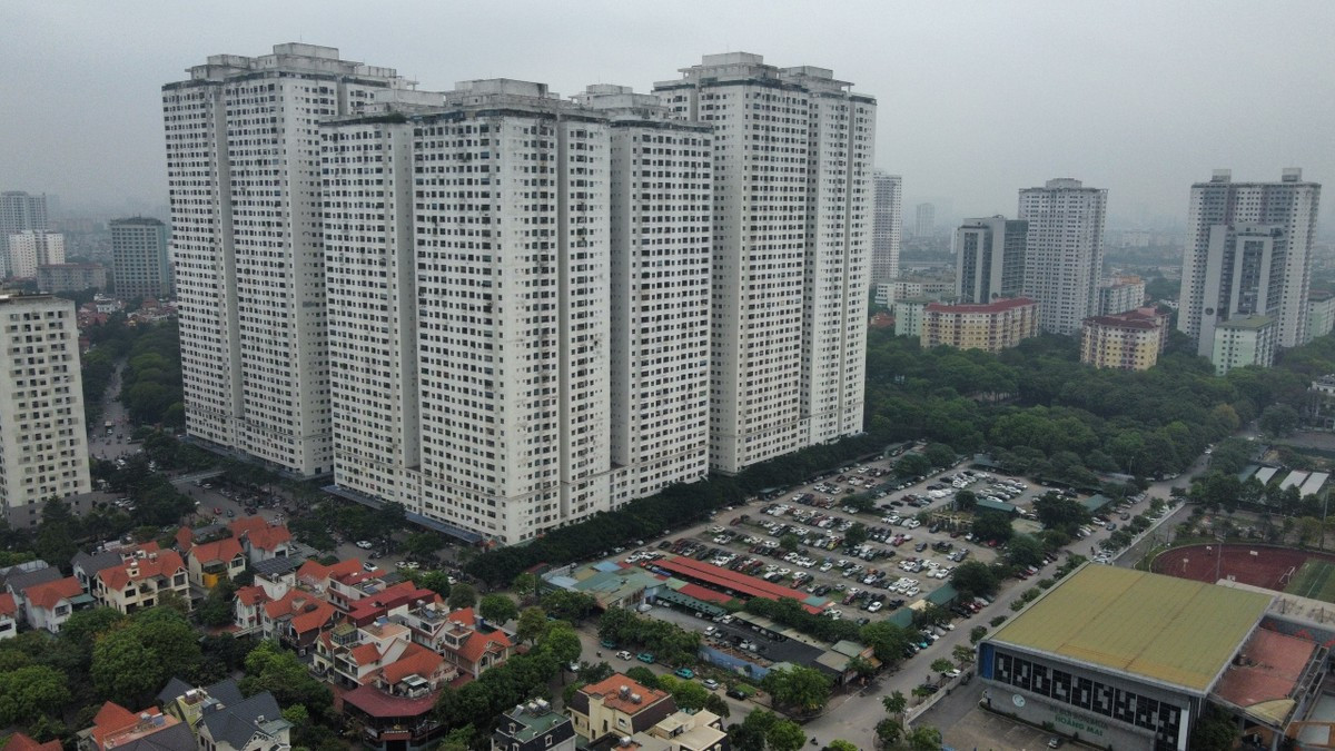 Quận Hoàng Mai yêu cầu chủ đầu tư và ban quản lý tổ hợp chung cư HH Linh Đàm rà soát toàn bộ hệ thống thang máy sau sự cố. Quận Hoàng Mai yêu cầu chủ đầu tư và ban quản lý tổ hợp chung cư HH Linh Đàm rà soát toàn bộ hệ thống thang máy sau sự cố.