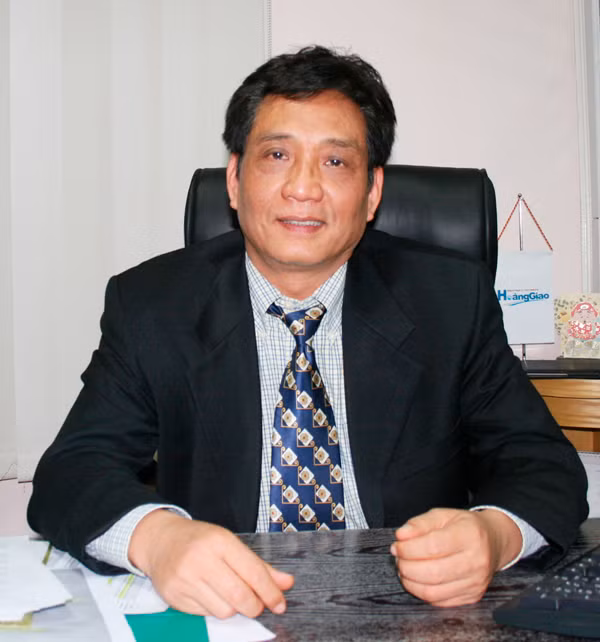 TS Hoàng Ngọc Giao