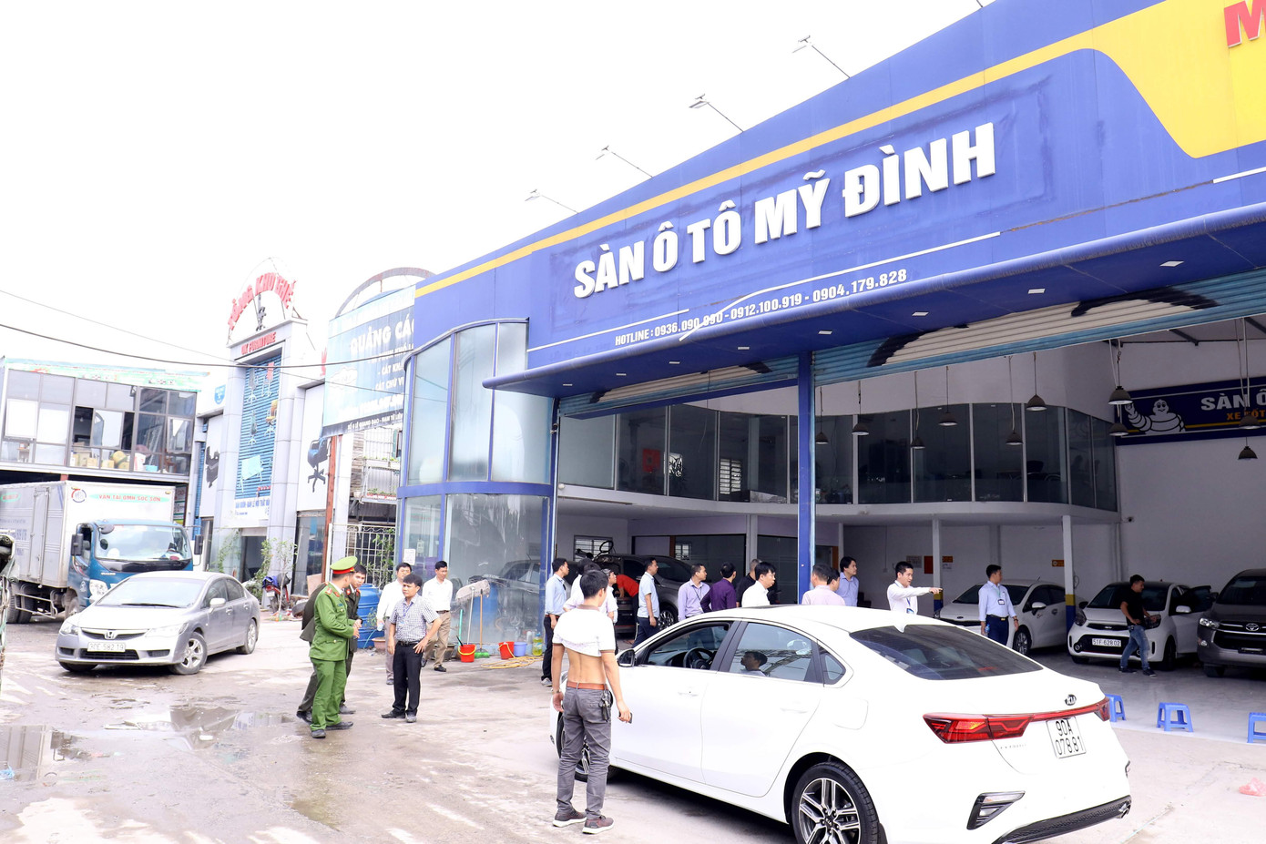 Một lô đất được &quot;xẻ thịt&quot; cho thuê tại khu liên hợp thể thao Mỹ Đình vào năm 2108. Ảnh Như Ý