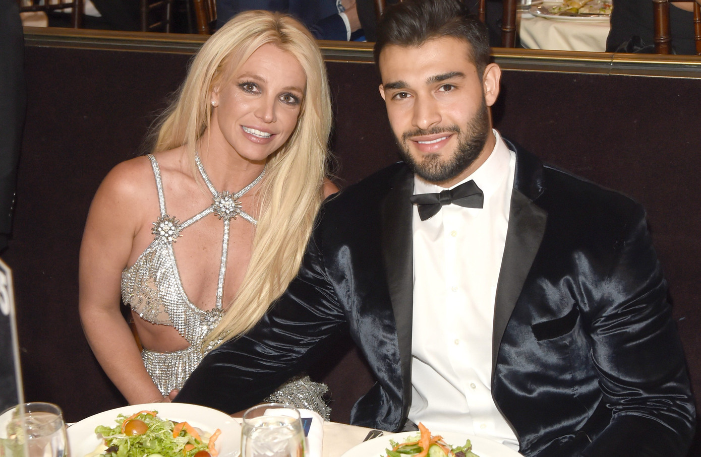 Sam Asghari xác nhận chia tay Britney Spears bằng thông báo ngắn trên Instagram. Ảnh: Getty Images.