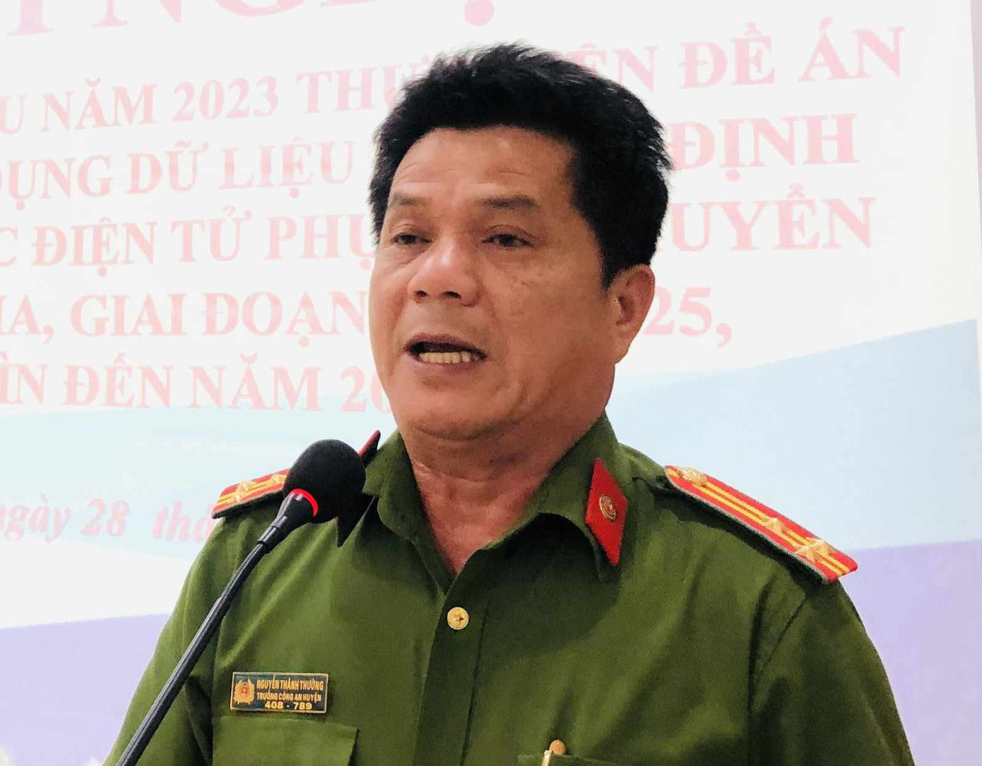 Thượng tá Nguyễn Thành Thường được bầu làm chủ tịch UBND huyện Bắc Tân Uyên. Ảnh: CACC. Thượng tá Nguyễn Thành Thường được bầu làm chủ tịch UBND huyện Bắc Tân Uyên. Ảnh: CACC.