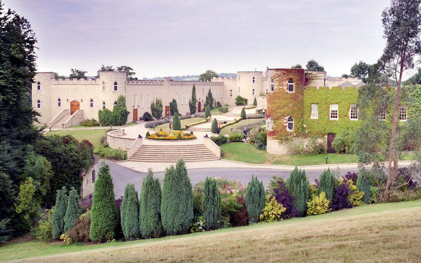 Trang viên Saint Hill Manor - trụ sở Scientology ở Anh. Ảnh: Shutterstock.