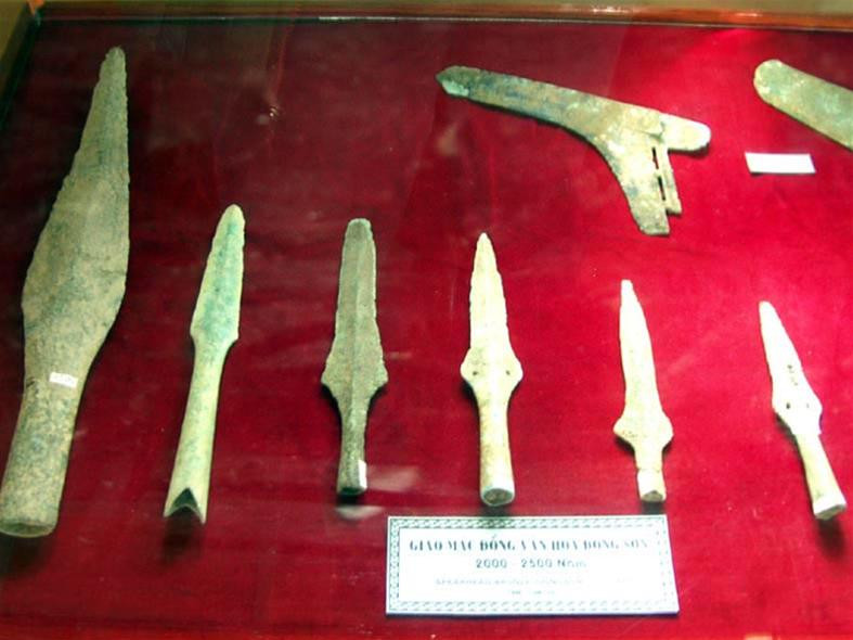 Giáo mác đồng văn hóa Đông Sơn