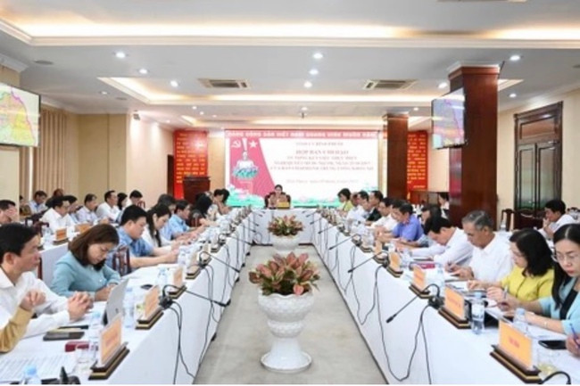 Bí thư Tỉnh ủy Bình Phước Tôn Ngọc Hạnh chủ trì cuộc họp (Ảnh: TT)