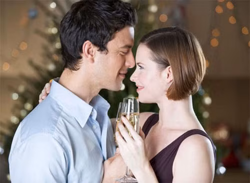 Thường xuyên uống nước là cách để giảm hôi miệng