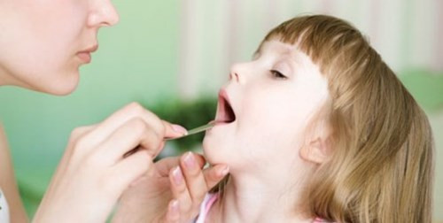 Những bệnh trẻ em hay mắc phải khi gió lạnh về ảnh 1