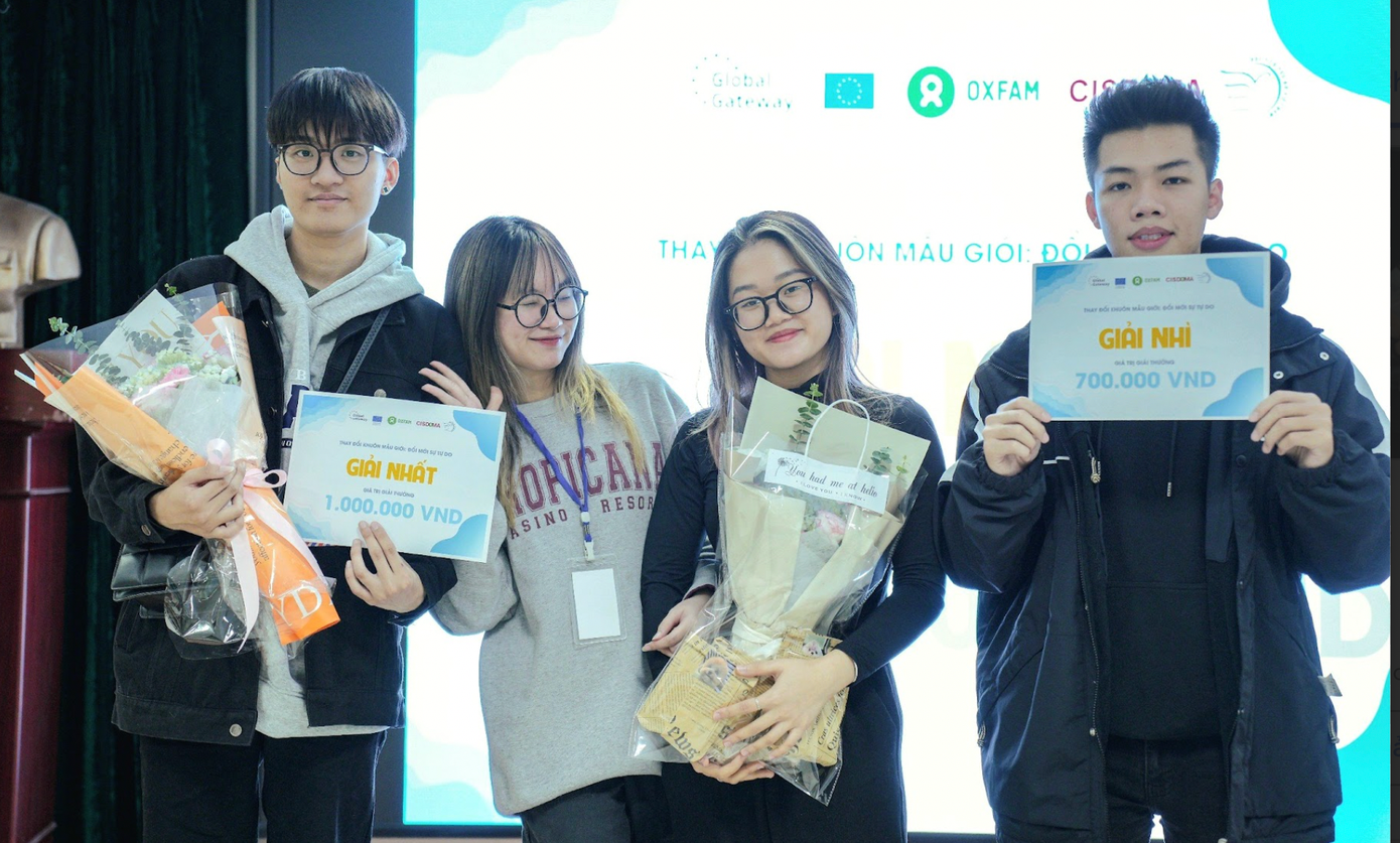 Các sinh viên nhận đoạt giải.