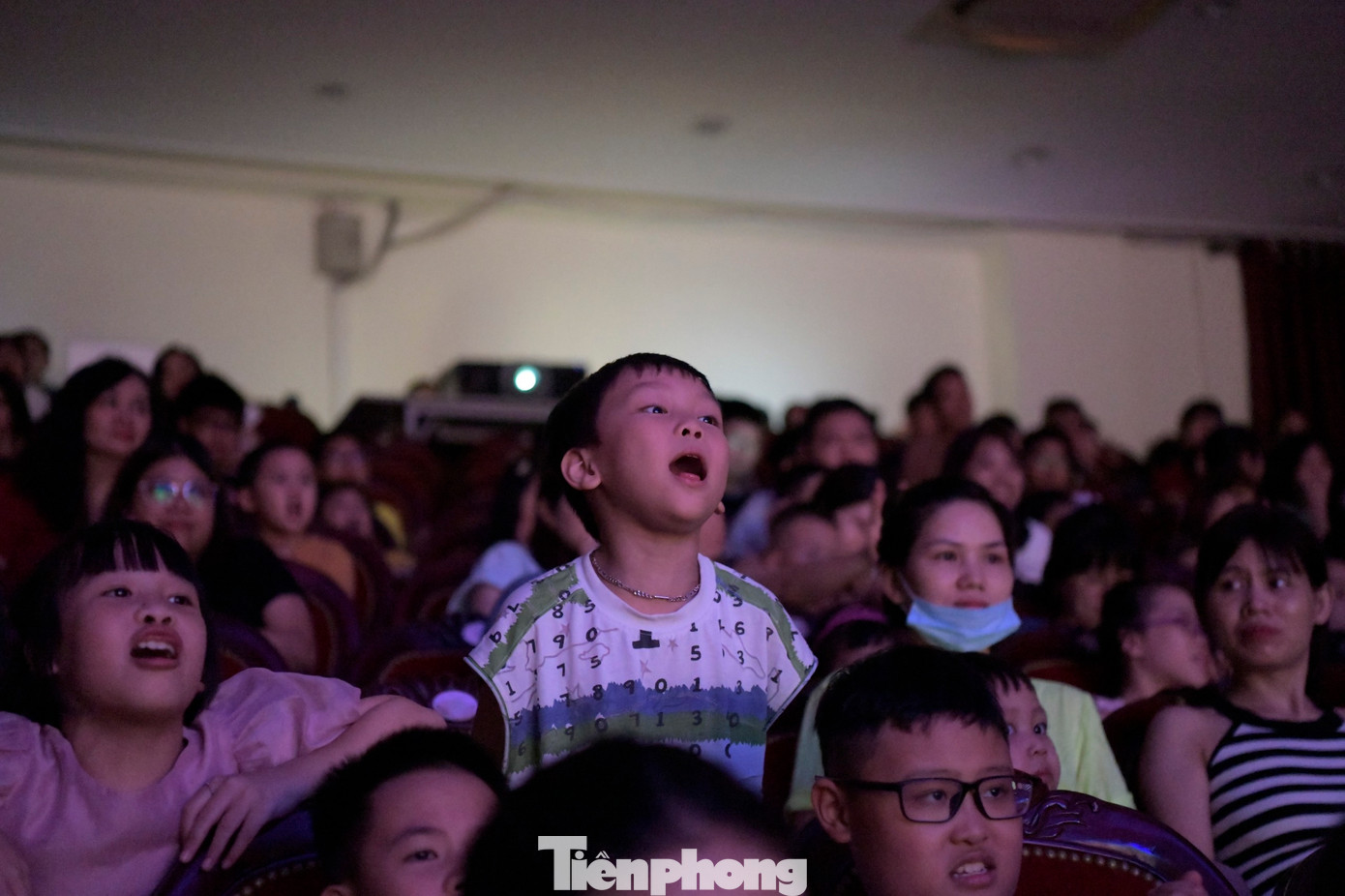 Chung niềm yêu với nhiều khán giả nhí, Kỳ Anh mê cho nhân vật Songuku - người rất hiền lành, dũng cảm và luôn sẵn sàng giúp đỡ bạn bè. Cảnh Songuku đến giải cứu những người bạn bị PocoLong bắt giữ và ngăn ý định tàn phá Trái đất của kẻ xấu này để lại ấn tượng.