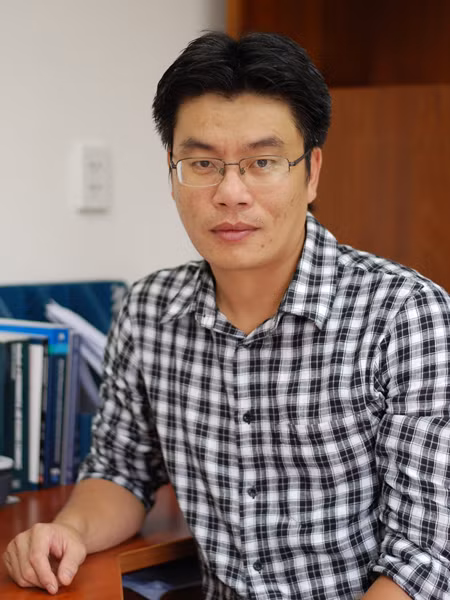 TS Phạm Khánh Nam