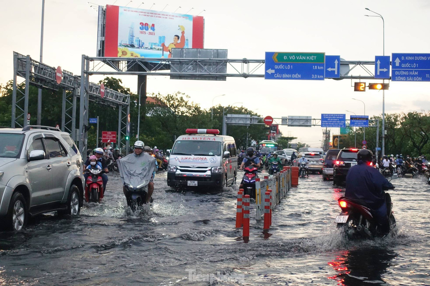Cơ quan khí tượng dự báo thời tiết Nam bộ cuối tuần có mưa rào và dông rải rác, thời gian mưa tập trung vào chiều tối và tối.