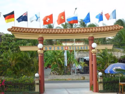 Đứng đơn kiện UBND tỉnh Bình Thuận là Công ty TNHH Làng Thụy Sỹ (100% vốn nước ngoài)