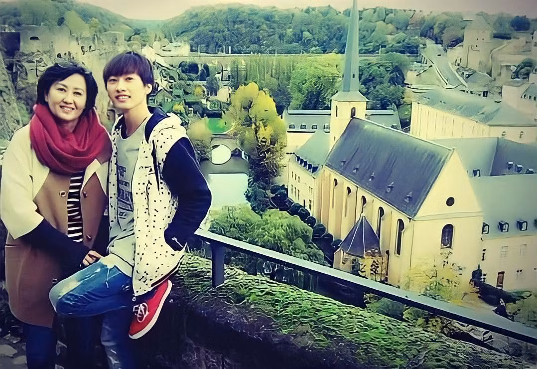 Eunhyuk và mẹ
