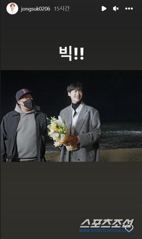 Cảnh hậu trường của bộ phim truyền hình Big Mouse vừa kết thúc. Cảnh hậu trường của bộ phim truyền hình Big Mouse vừa kết thúc.