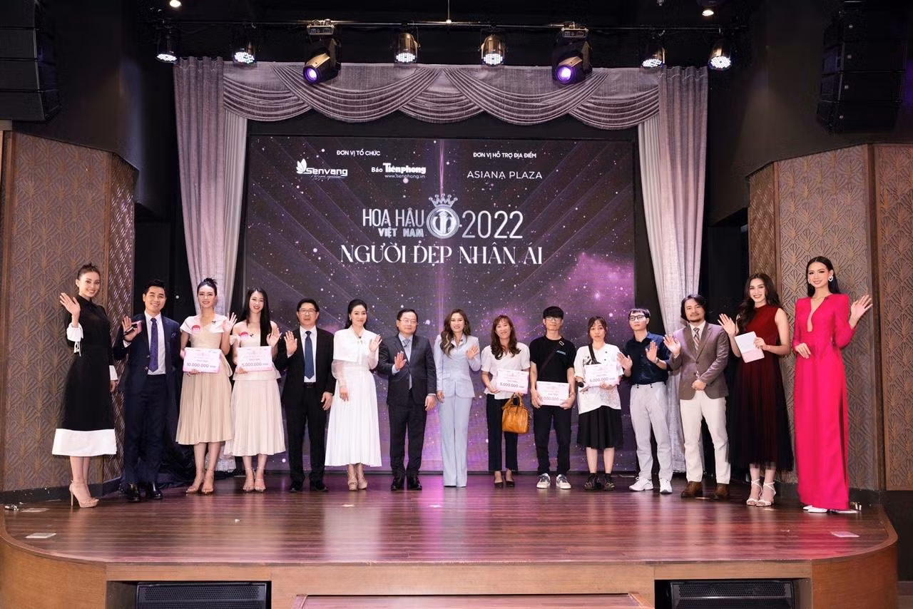 Tổng số tiền mà hai thí sinh Thanh Tâm (SBD 323) và Linh Thu (SBD 057) kêu gọi quyên góp ủng hộ được cho dự án Đêm Sài Gòn là 136,7 triệu đồng.