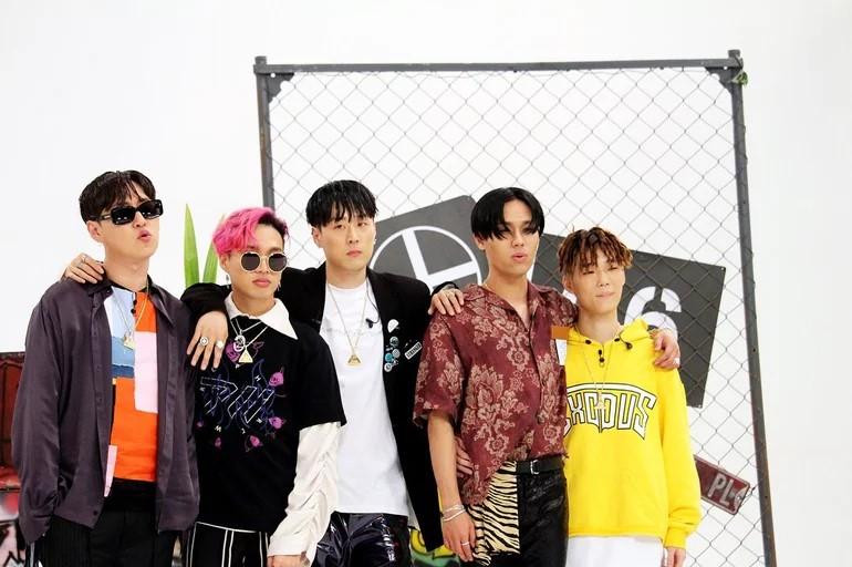 Trong khi đó, H1GHR MUSIC là một hãng thu âm Hip Hop và R&amp;B có chi nhánh ở Seattle. Đặt trụ sở hoạt động tại Hàn Quốc và được thành lập với mục đích 'thu hẹp' khoảng cách giữa các nghệ sĩ Mỹ và Hàn Quốc, tập trung vào các tài năng ở Seattle. Các nghệ sĩ nổi bật thuộc quyền quản lý của H1GHR MUSIC: Jay B (cựu thành viên GOT7), Big Naughty, Woodie Gochild…