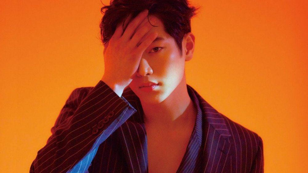 “Chốt sổ” danh sách là diễn viên tài ba Seo Kang Joon. Thời gian nhập ngũ của anh đã gần kề, vậy nên người hâm mộ mong nam diễn viên sẽ để lại “một cú hit” trước khi phải tạm biệt màn ảnh trong vòng 2 năm. Đến nay, Seo Kang Joon đã xác nhận tham gia vào 2 tác phẩm bao gồm Happy New Year, khởi chiếu vào năm 2022 và một bộ phim mới thuộc thể lại kinh dị - khoa học viễn tưởng Zero. Seo Kang Joon mau mau trở lại đi thôi vì khán giả đã vô cùng “thương nhớ” vẻ đẹp trai của anh chàng rồi!