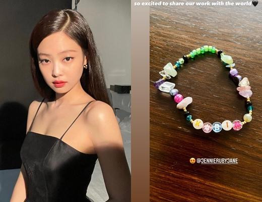 Jennie mở kênh YouTube của mình và luôn tự tay thiết kế các món quà tặng mọi người xung quanh.