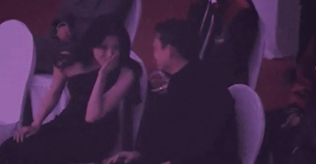 Dù video chất lượng thấp nhưng 'visual' của hai diễn viên vẫn đạt chất lượng cao. Dù video chất lượng thấp nhưng 'visual' của hai diễn viên vẫn đạt chất lượng cao.