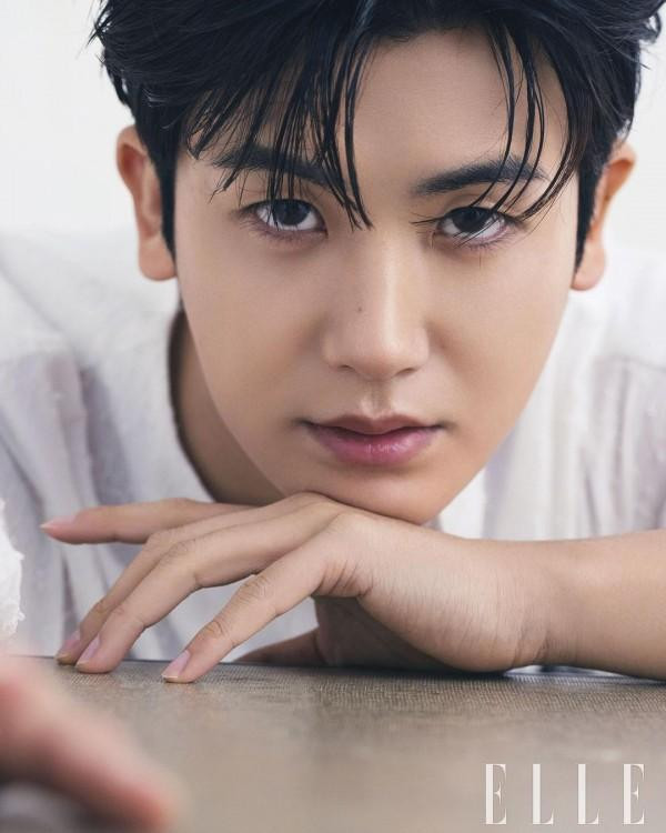 Park Hyung Sik cũng đang dự kiến sẽ tham gia bộ phim truyền hình bí ẩn lịch sử Youth, Climb the Barrier trong năm 2022 cùng các ngôi sao tài năng như Jeon So Nee, Lee Tae Sun và nữ diễn viên Taxi driver Pyo Ye Jin.