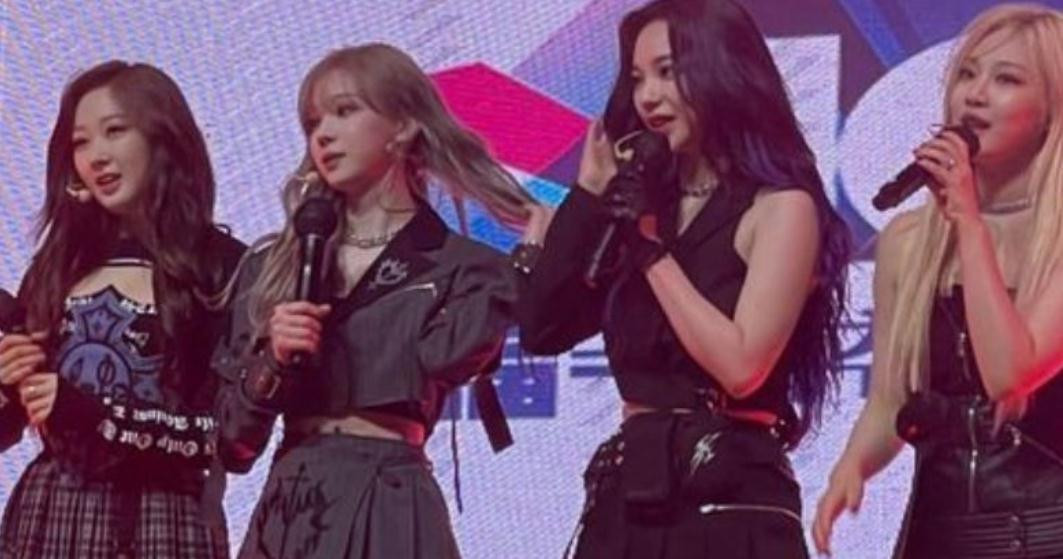 Aespa tại sự kiện của trường Gyeongbok.